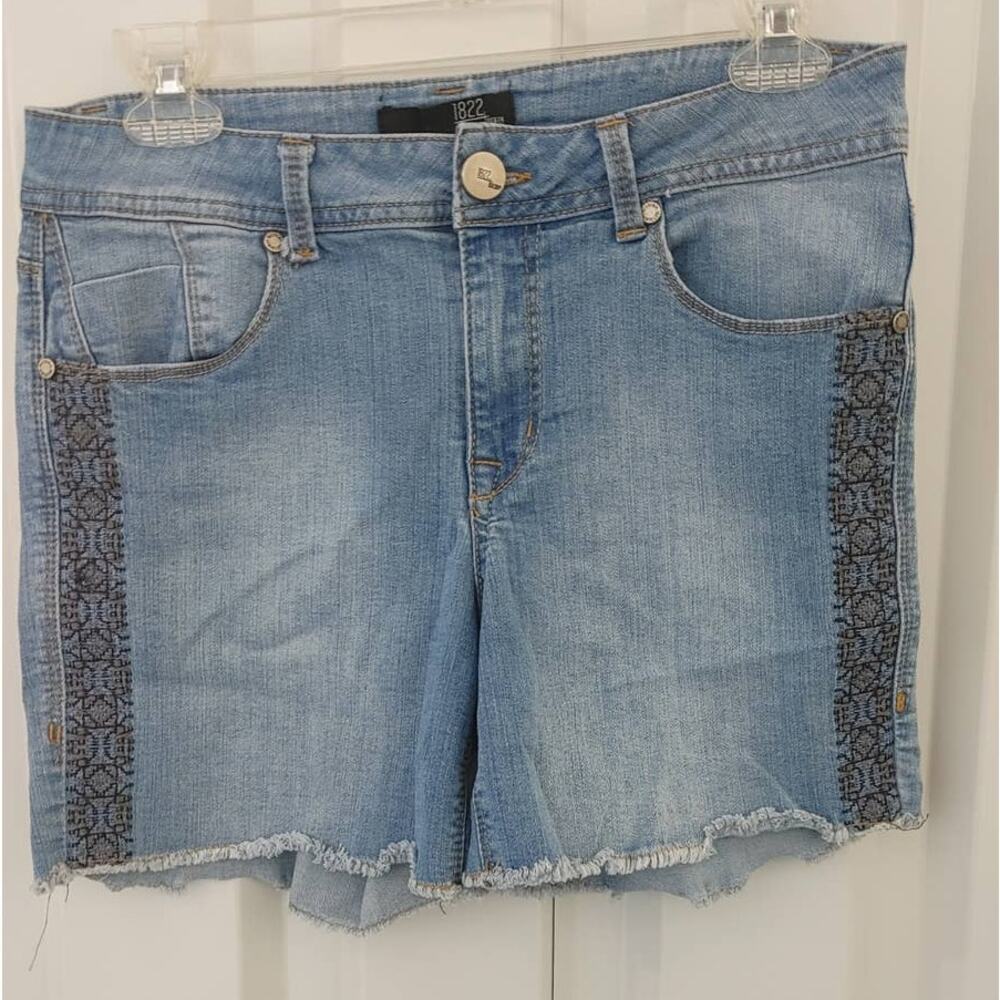 1822 Denim Cutoff Jean Shorts Embroidered Sz 8